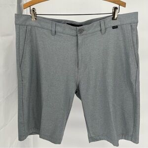 Travis Mathew Mens Sand Harbor Shorts Size 38 Micro Striped Fabric Grey
